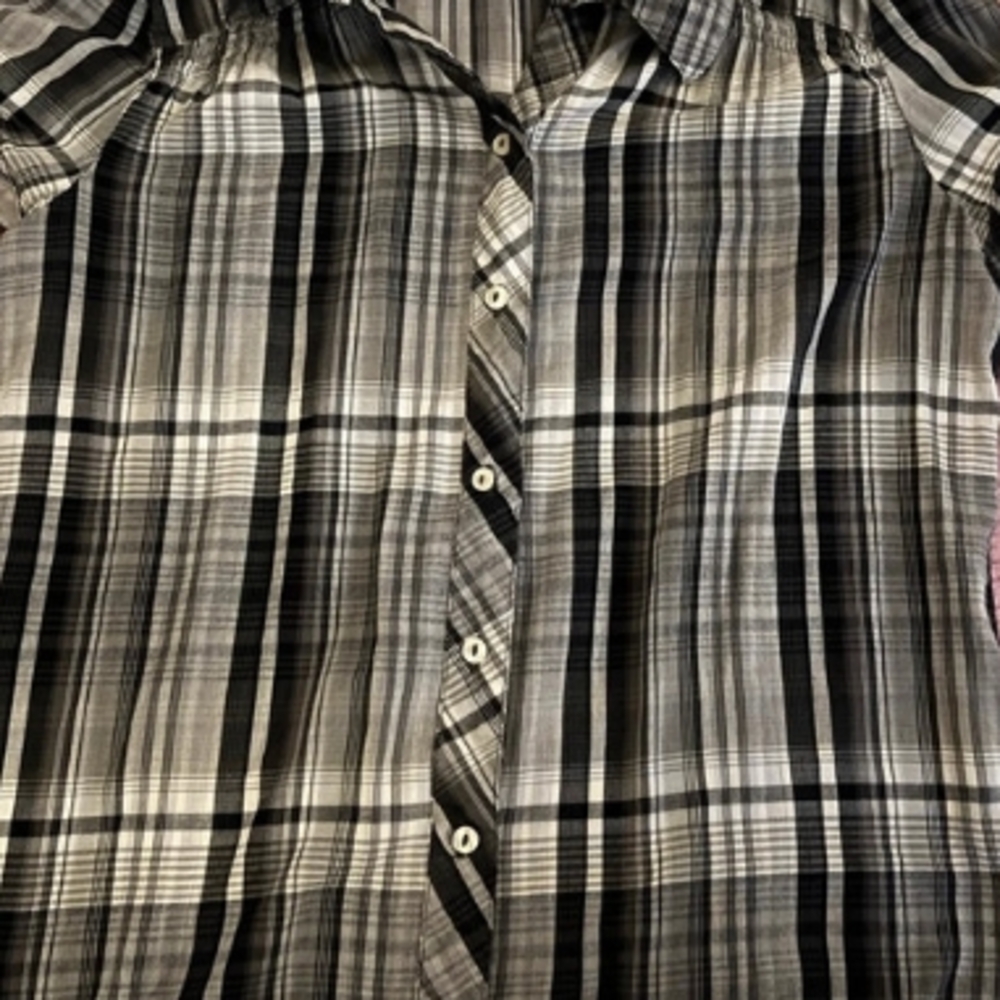 Men's Black and Gray Plaid Shirt